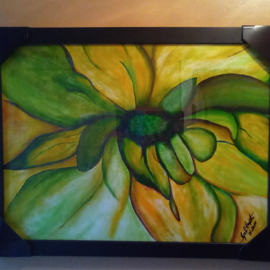 Green and yellow flower pedal